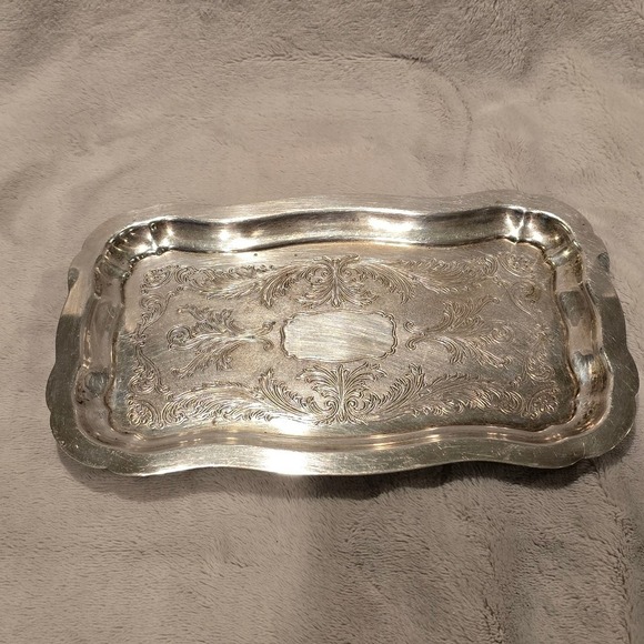 Vintage Oneida Community Tudor Plate #612 Silver Plated Ornate Serving Tray - Picture 4 of 6